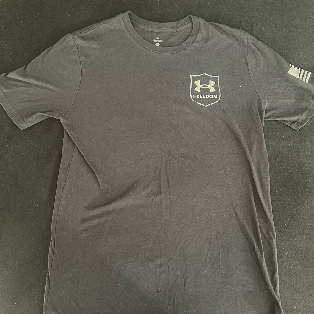 Under armor shirt